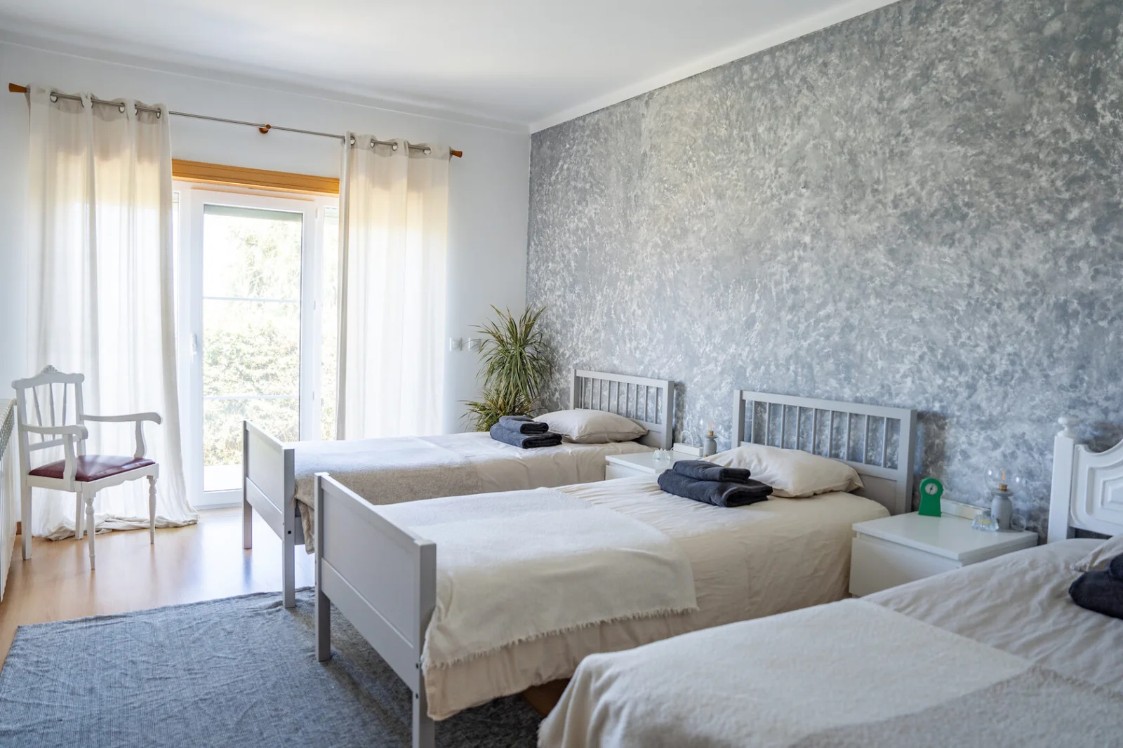 Комната на троих с собственной ванной